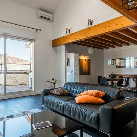 Penthouse Signature, Vue Imprenable Apartment Lattes